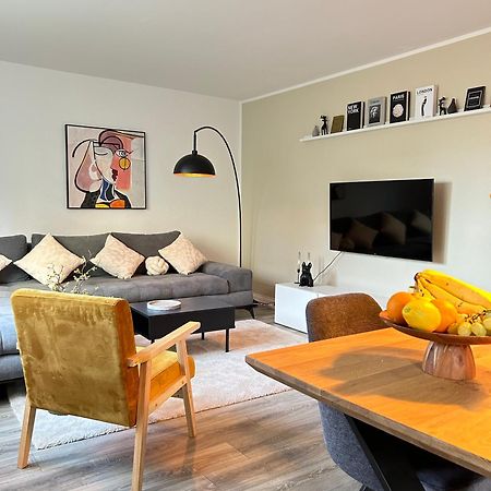 Modernes Designer-Apartment Fuer 7 Gaeste - 80Qm In Zentraler Lage, Self-Check-In Karlsruhe Eksteriør bilde