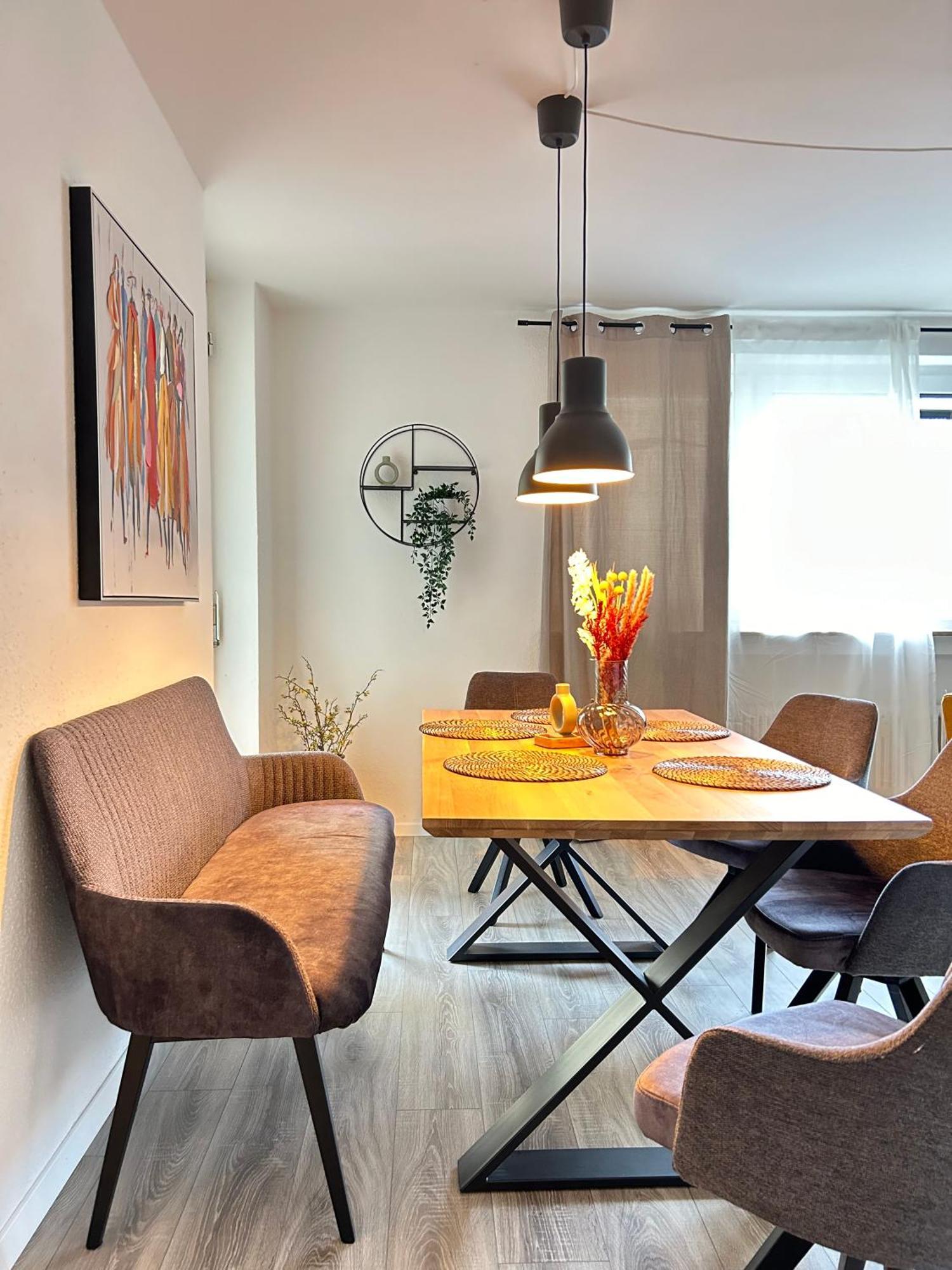 Modernes Designer-Apartment Fuer 7 Gaeste - 80Qm In Zentraler Lage, Self-Check-In Karlsruhe Eksteriør bilde